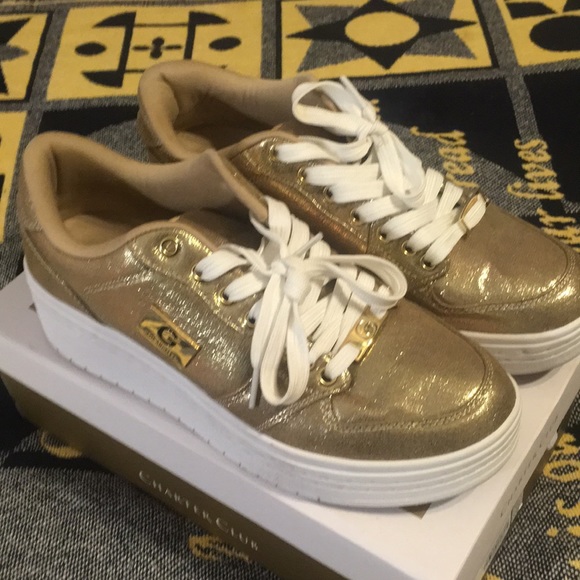 Sneakers - Picture 1 of 4
